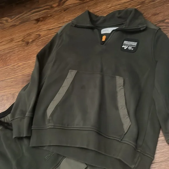 Zara cargo sweatpant set - Picture 2 of 3